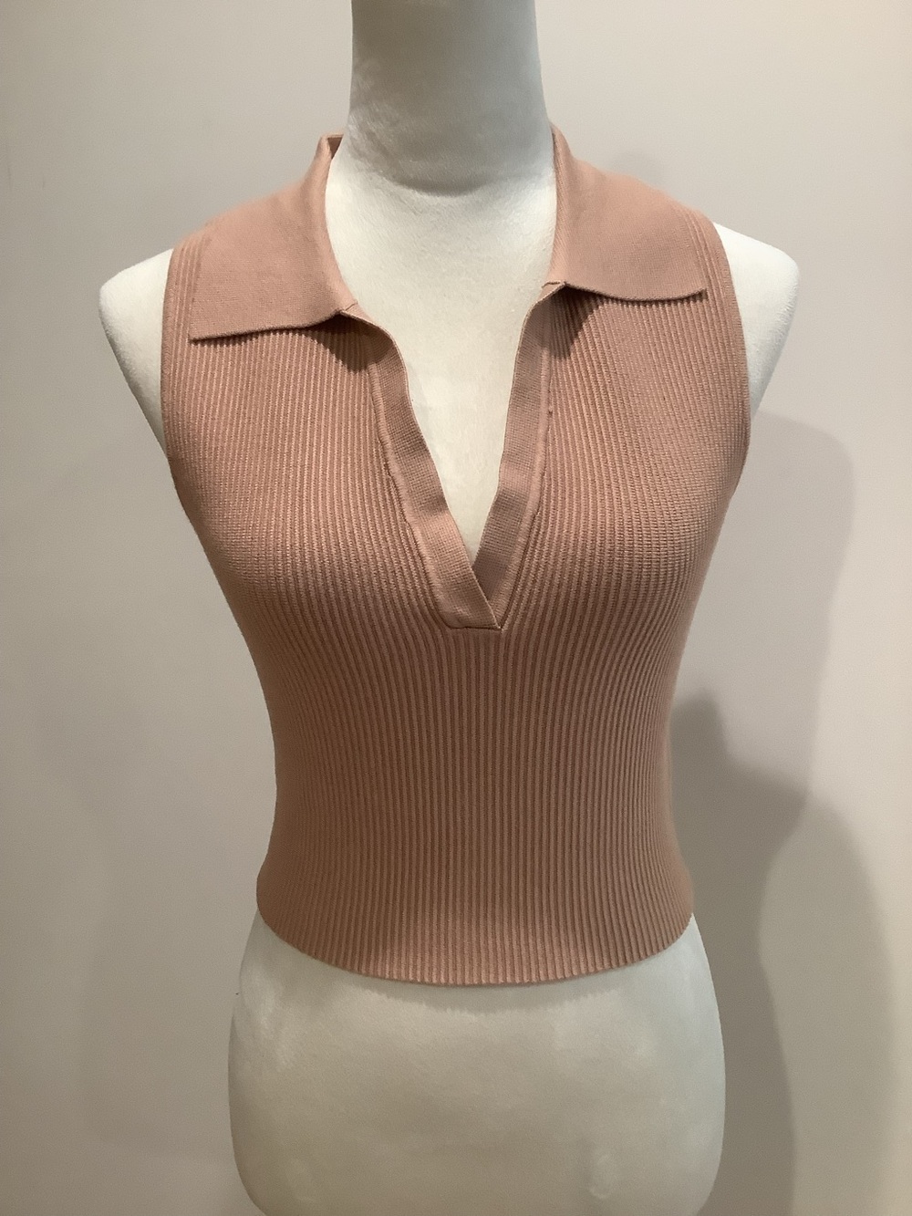House Of Harlow 1960 Sleeveless Knit Top Size M, NWT